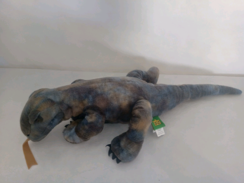 wild republic komodo dragon